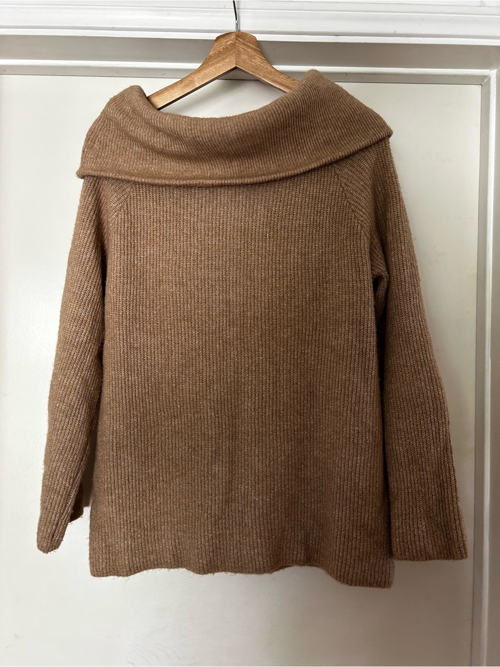 H&M Ribbed Off-Shoulder Foldover Sweater - Camel Brown - Picture 2 of 3